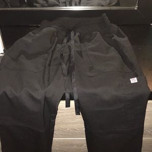 Black scrubs pants